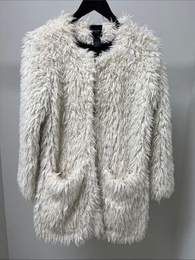 Smythe Ivory Shaggy Faux-Fur Teddy Jacket